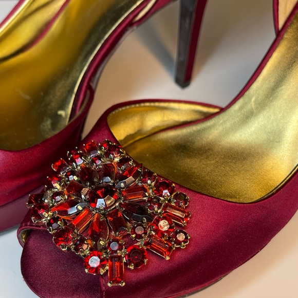 Nine West Formal Ruby Red Prom, Party, Wedding, Pinup Date Night High Heels - Picture 5 of 11
